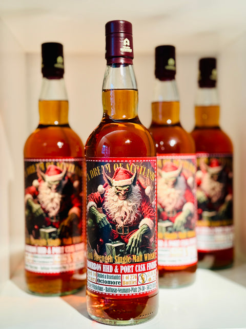 아도스 - 어 드림 오브 스코틀랜드 - 10년 숙성 - 홀리 아일라 크리스마스 - 2024 릴리즈, 57.4%, 버번 혹스헤드 & 포트 피니쉬