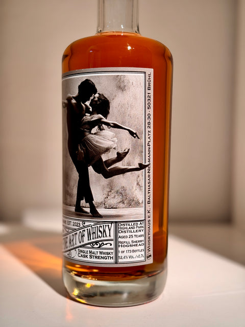 아도스 - 어 드림 오브 스코틀랜드/ 더 파인 아트 오브 위스키, 하이랜드 파크 25년 숙성 2024 릴리즈, 52.4%, 리필 셰리 캐스크